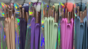 BROCHAS PARA MAKE UP